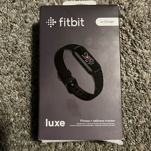 NWT FITBIT luxe by google